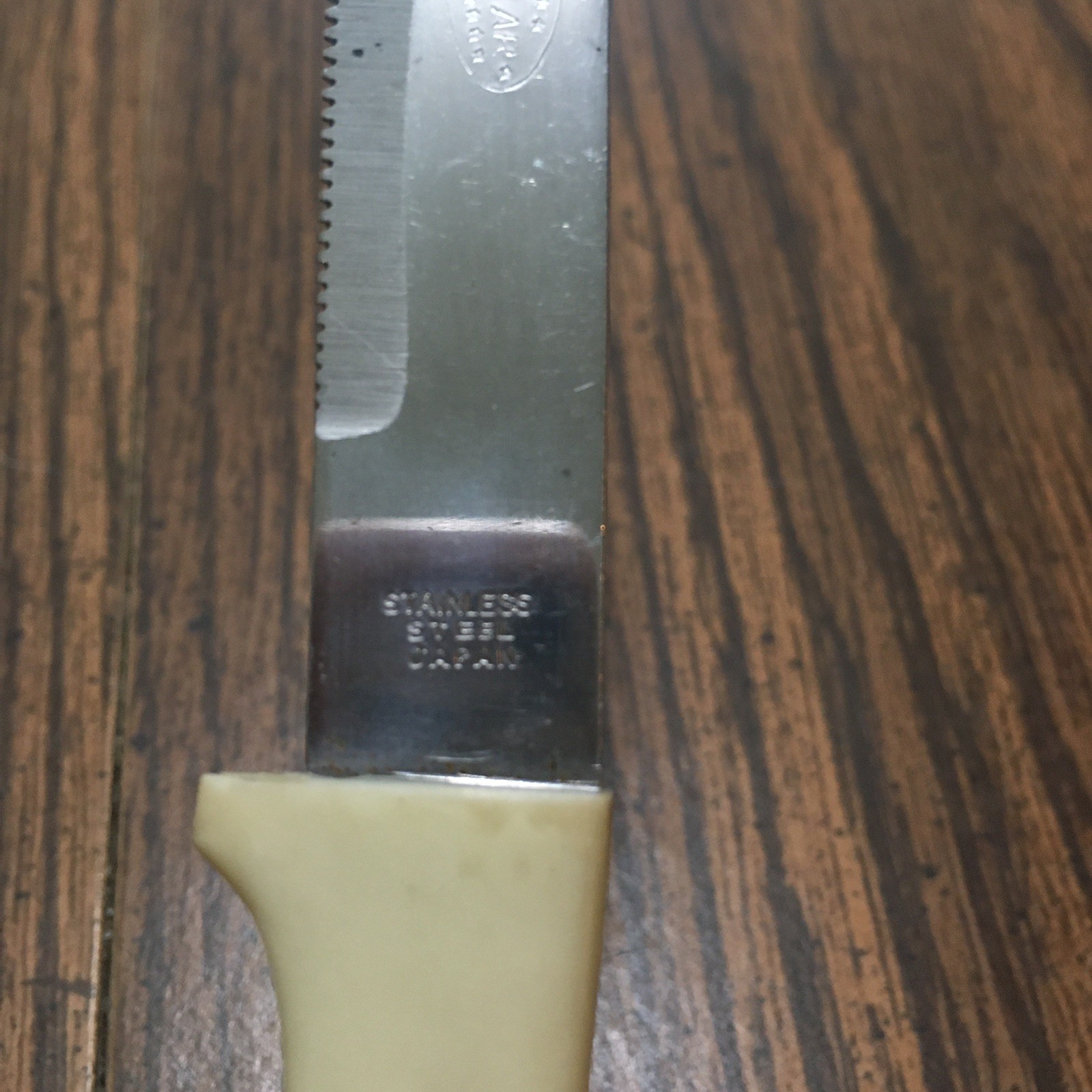 Lot of 6 Vintage STELLAR Steak Knives JAPAN Stainless Steel Cream Color Handle