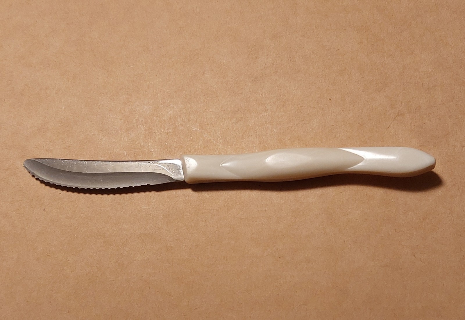 Cutco 1759 JI 3″ Steak Knife Pearl White Ergonomic Handle Serrated Blade USA