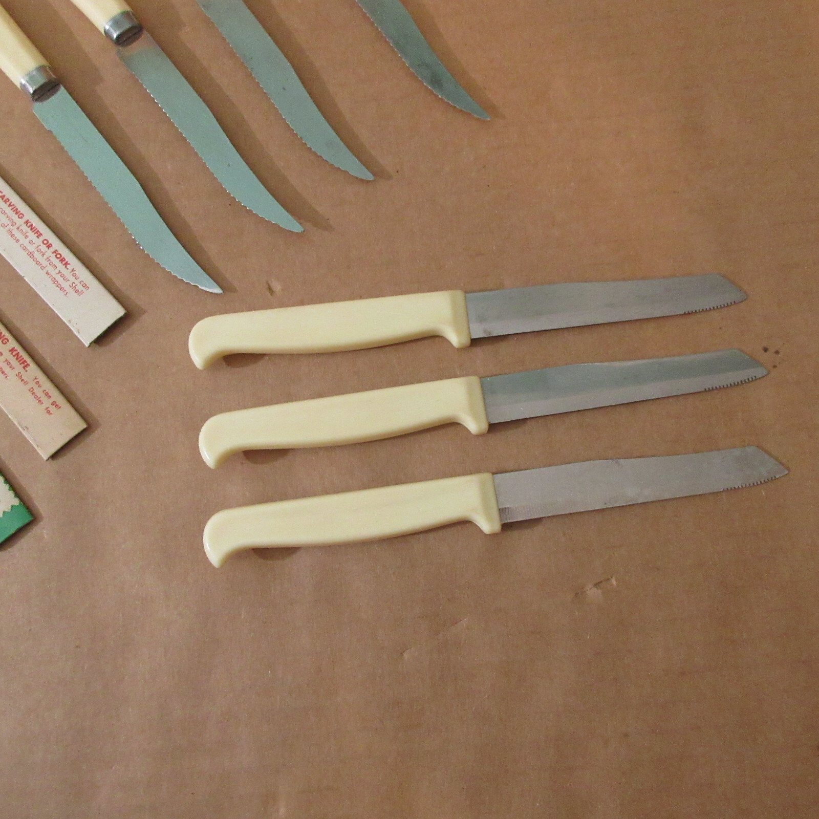Vtg lot 14 Quikut + Unmarked Ivory Cream Steak Knife Set USA Stainless Steel