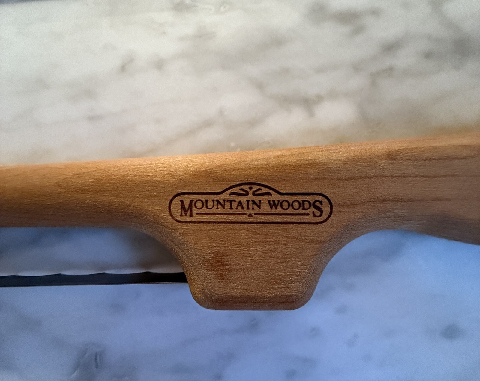 Mountain Woods The Original Fiddle Bow Bread Knife Cherry Wood Right Hand W/ Box