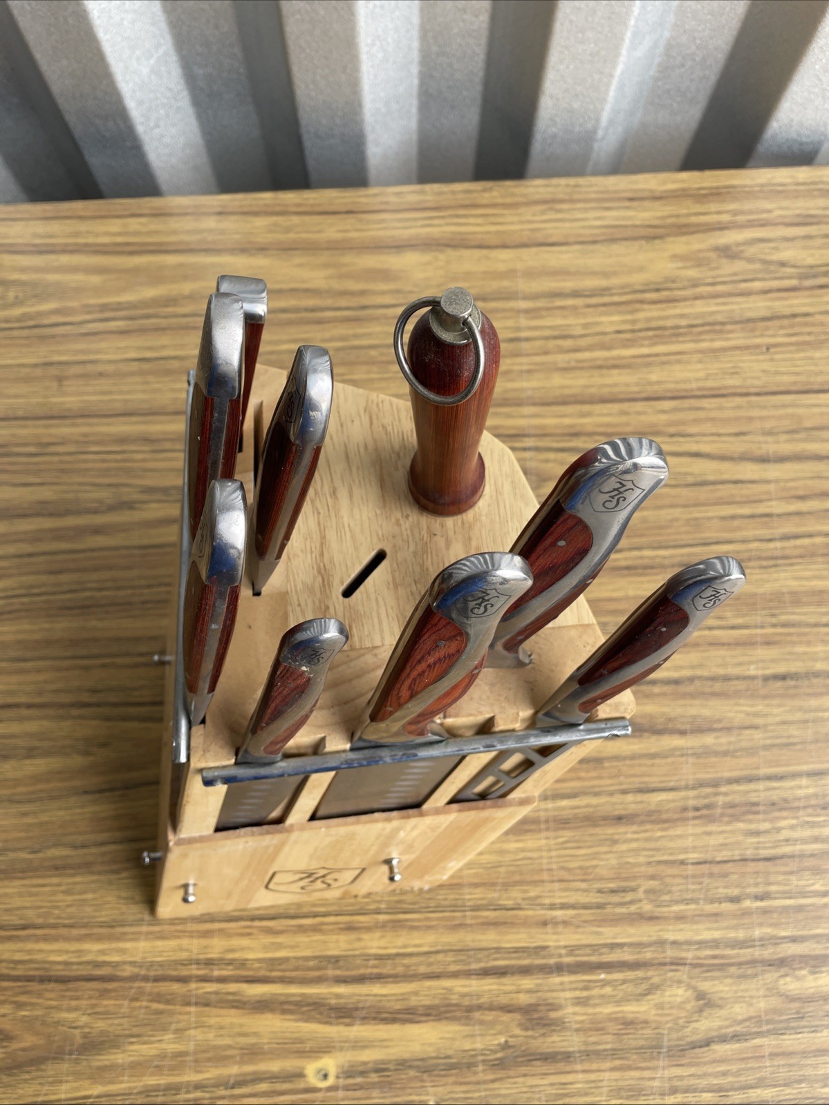 Hammer Stahl HS-6300R Knife Block Set – 21 Pieces (please read)
