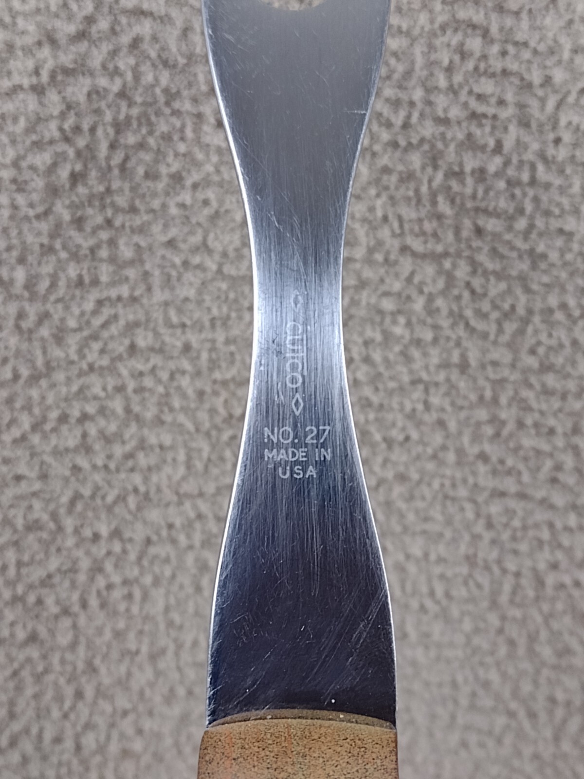 Cutco Carving Fork No. 27 Teak Handle 2 Prongs 11 1/2″ Long