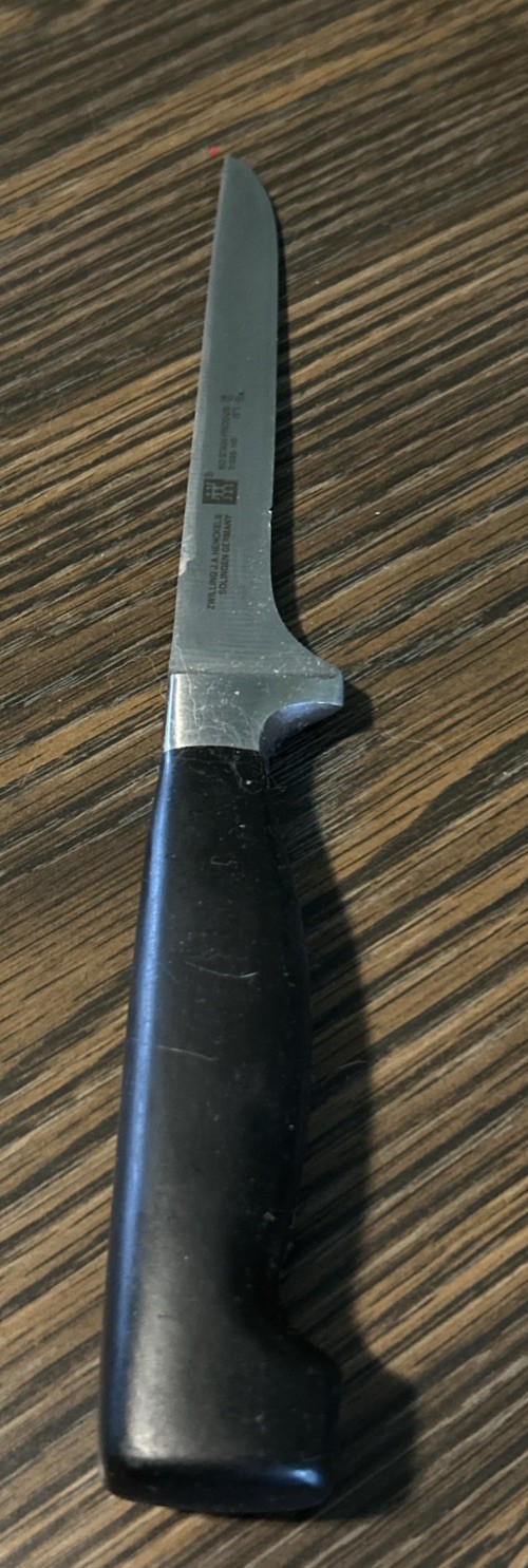 Zwilling J.A. Henckels No Stain Friodur 5.5″ Boning Knife 31086-140mm – Germany