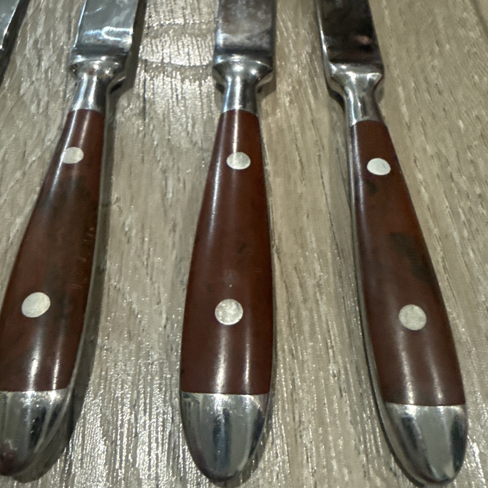 Chefs Dinner Steak Knives Stainless Steel Bistro Woodgrain Brown Set of 4