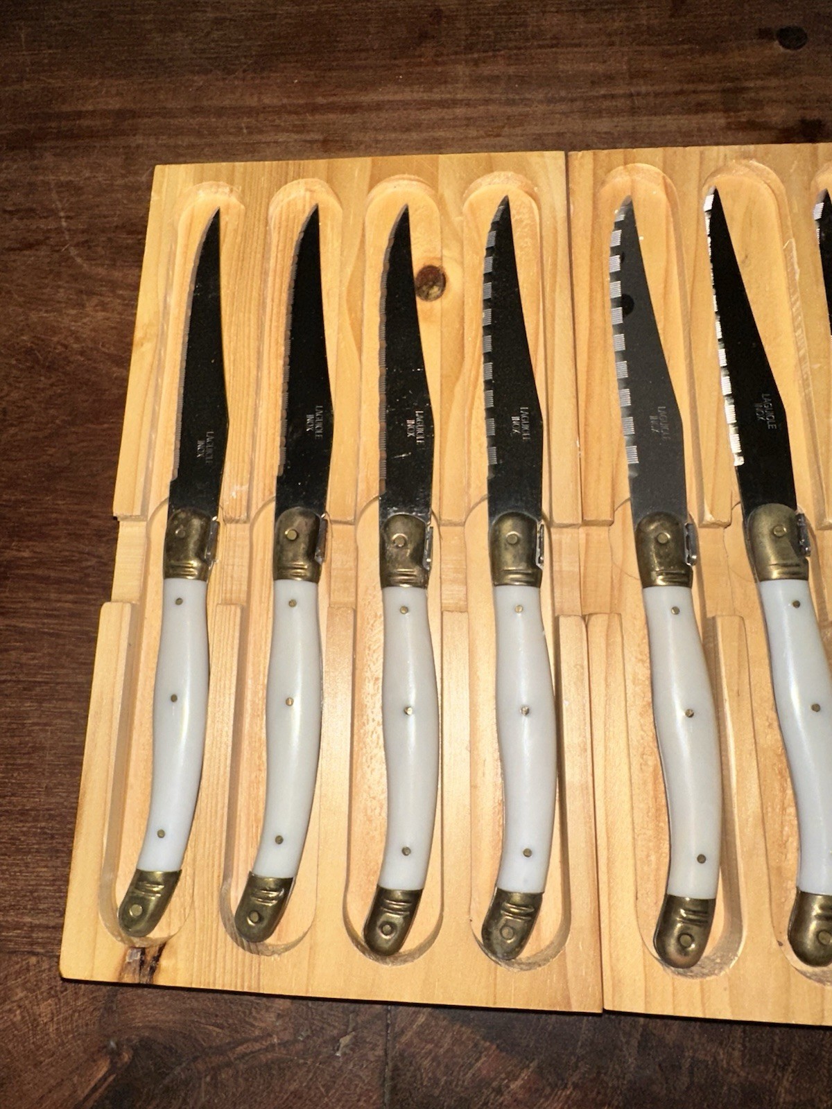 8 Laguiole Inox White Cream Bee Steak Knives Stainless In Wood Boxes