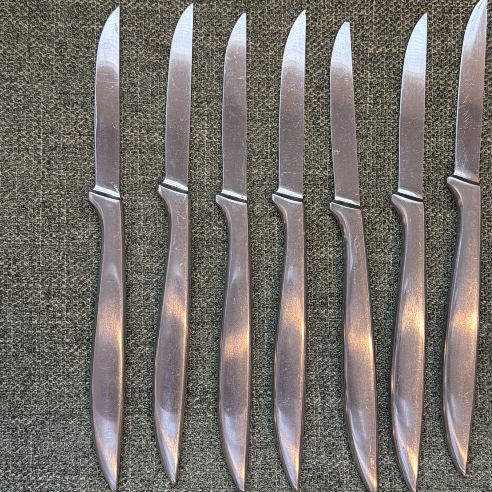 Lot of 11 SCC Italy Stainless Steel Steak Knives Serrated Modern Flatware