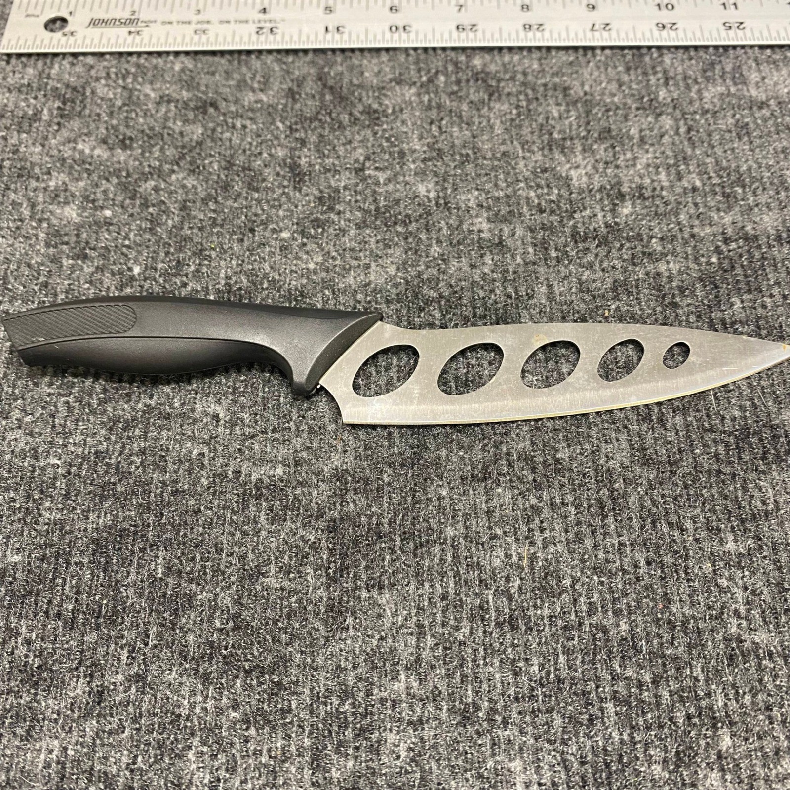Stainless Steel 5 Inch Aero Utility Knife Non-Stick Cutout Blade Black Handle