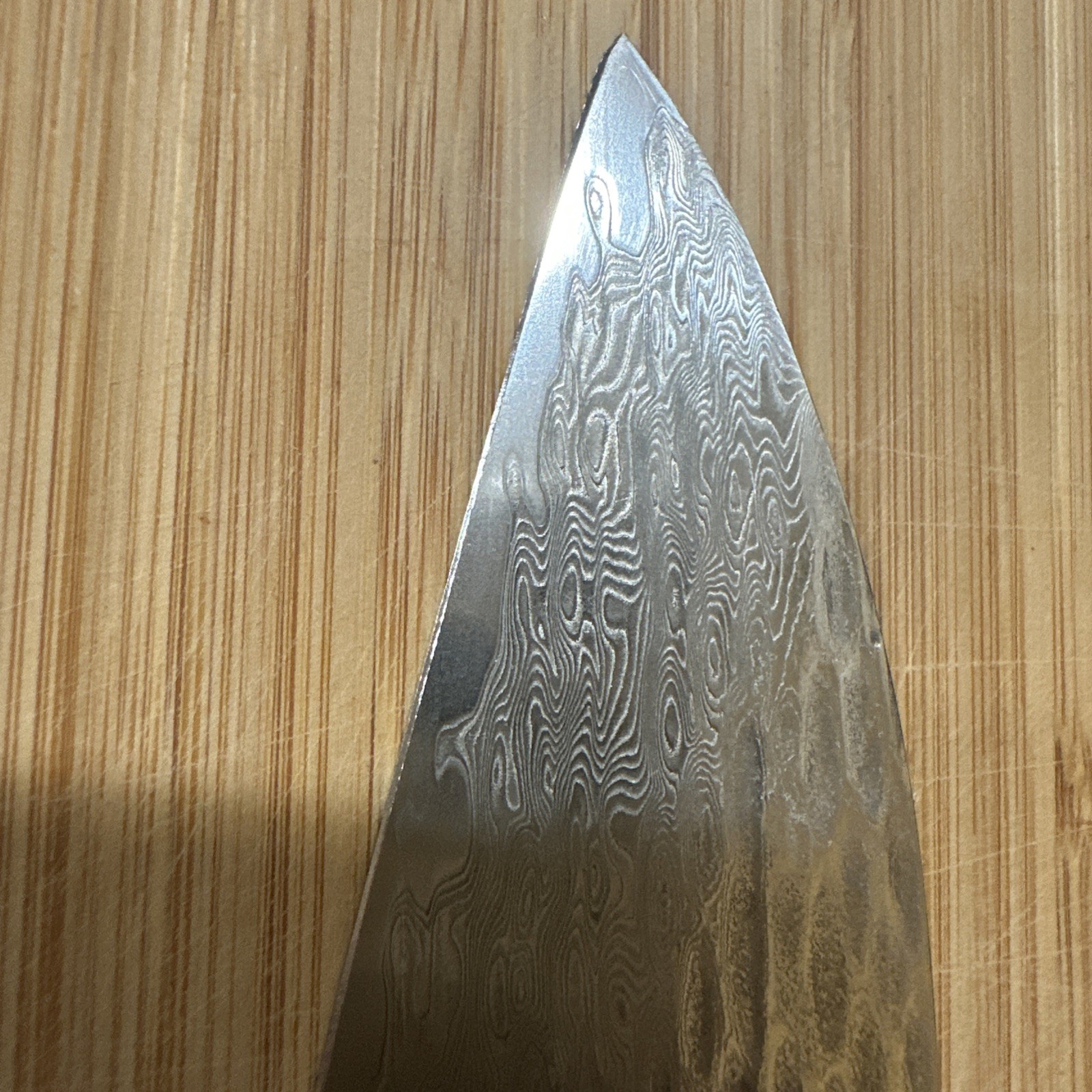 Used Shun Fuji 8” Chef Knife SGE0706 16 Layer SG2 Damascus Stainless Steel