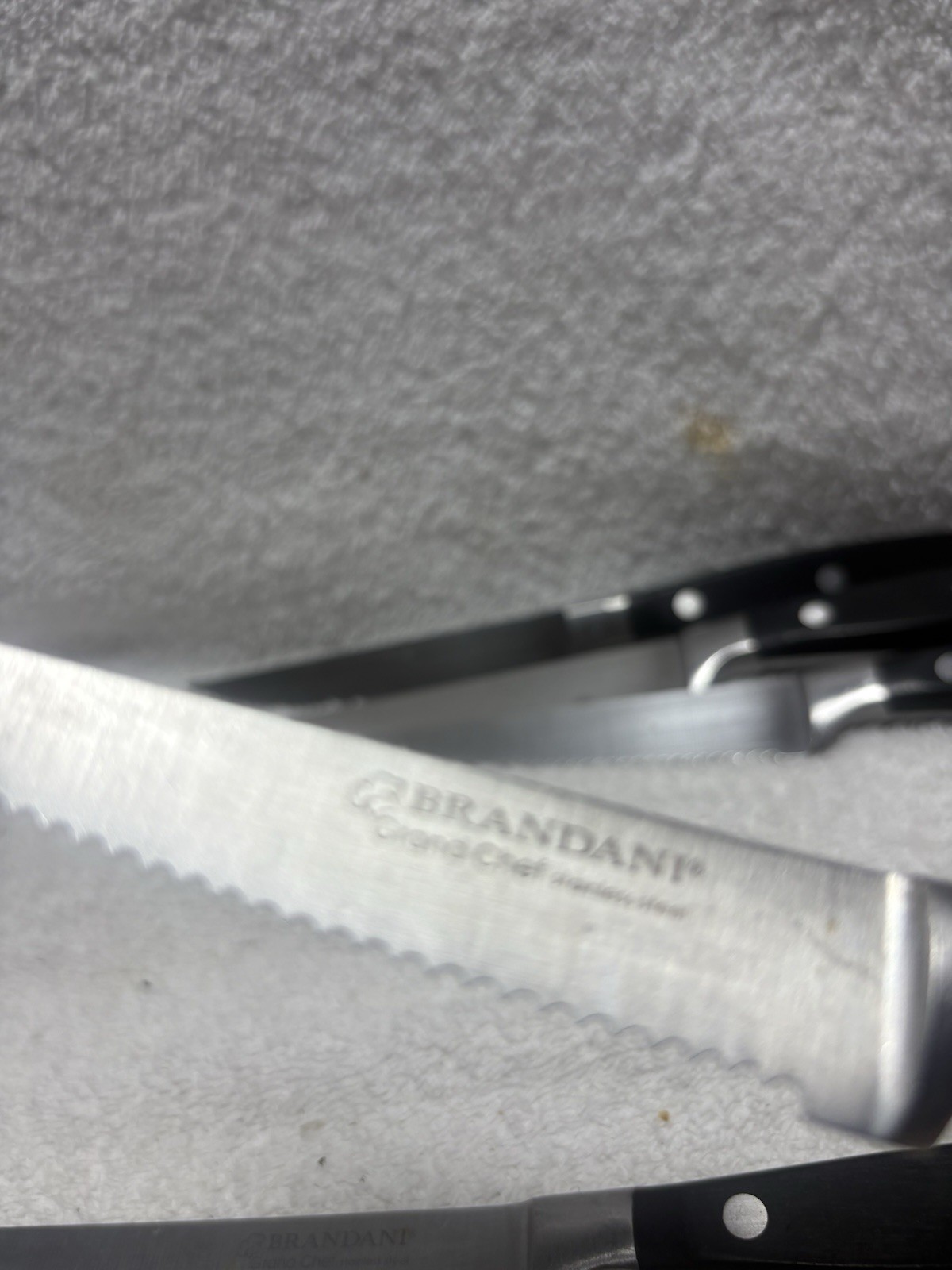 SET OF (5) AUTHENTIC BRANDANI BLACK HANDLE SERATED STEAK KNIFES MUST SEE NR