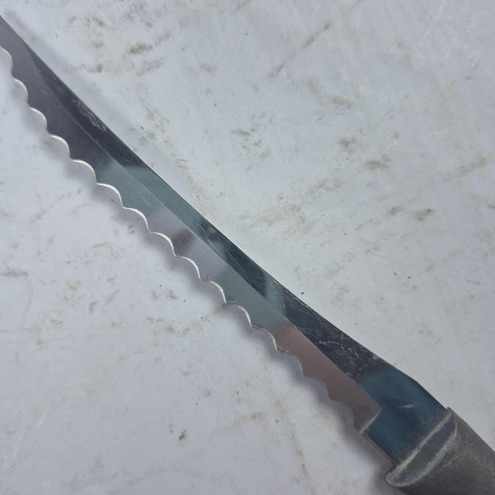 Rada Tomato Slicer Knife 5″ Dual Serrated blade USA made cutlery