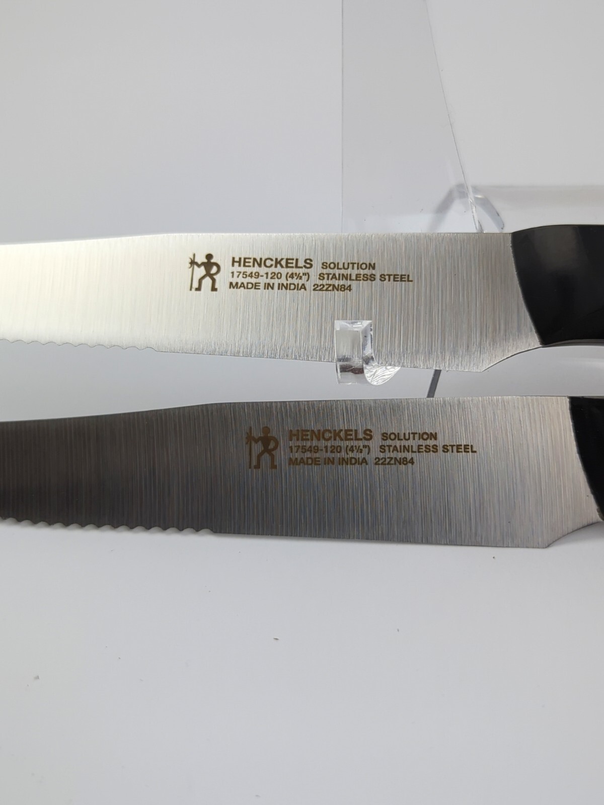 2pc HENCKELS SOLUTION 22ZN84, 4 1/2″ Stainless Steel STEAK Knives, 17549-120 NEW