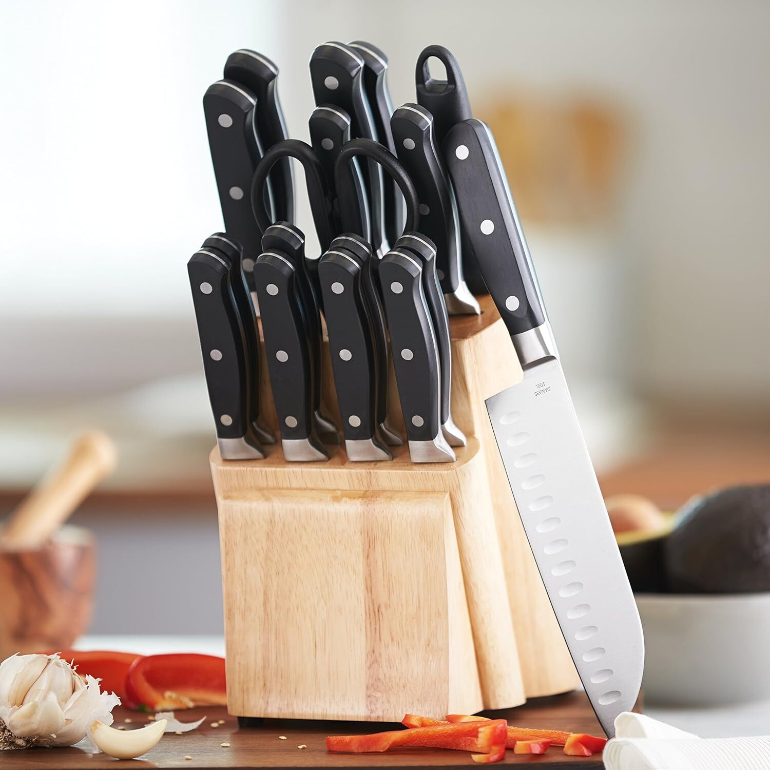 18-PiecePremium High Carbon Stainless Steel Blade Set with Pine Wood Block,Black