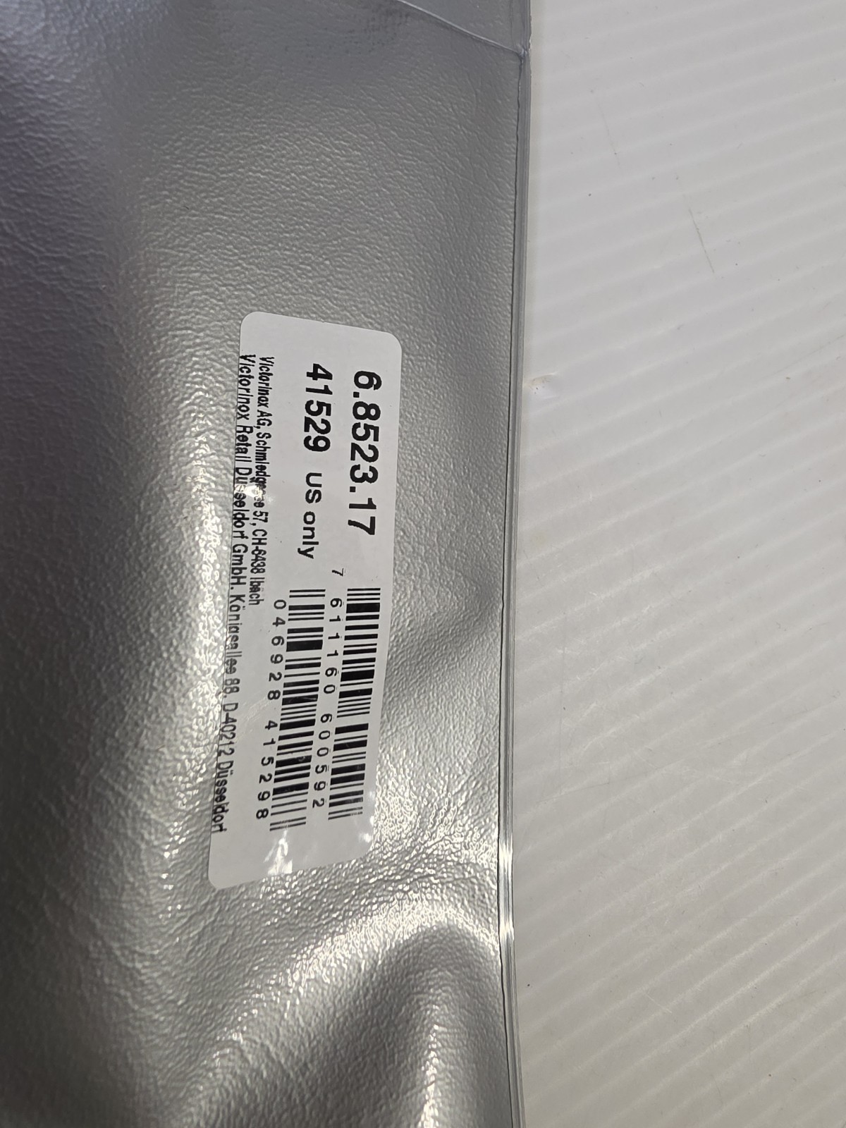 Victorinox Swiss Army 7 inch Santoku Knife # 41529 6.8523.17