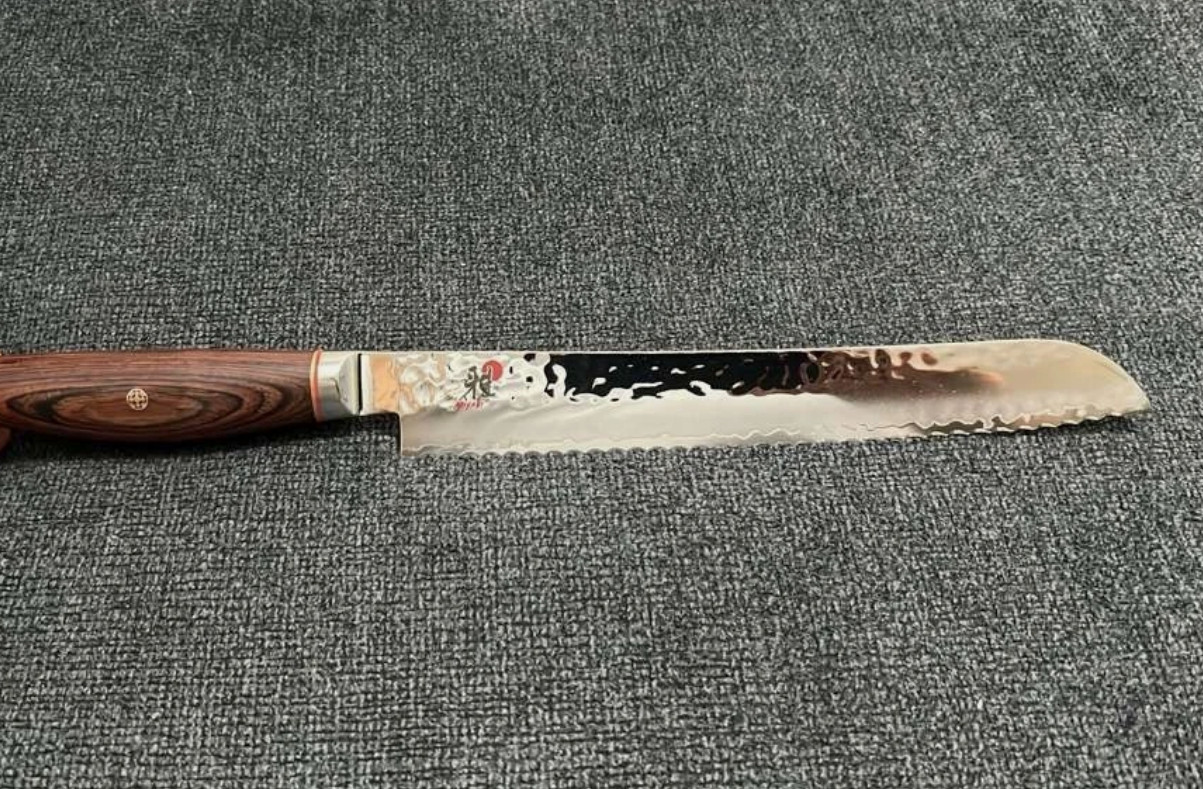 MIYABI Artisan 9-inch, Bread Knife, Chef’s Knife – 34076-230
