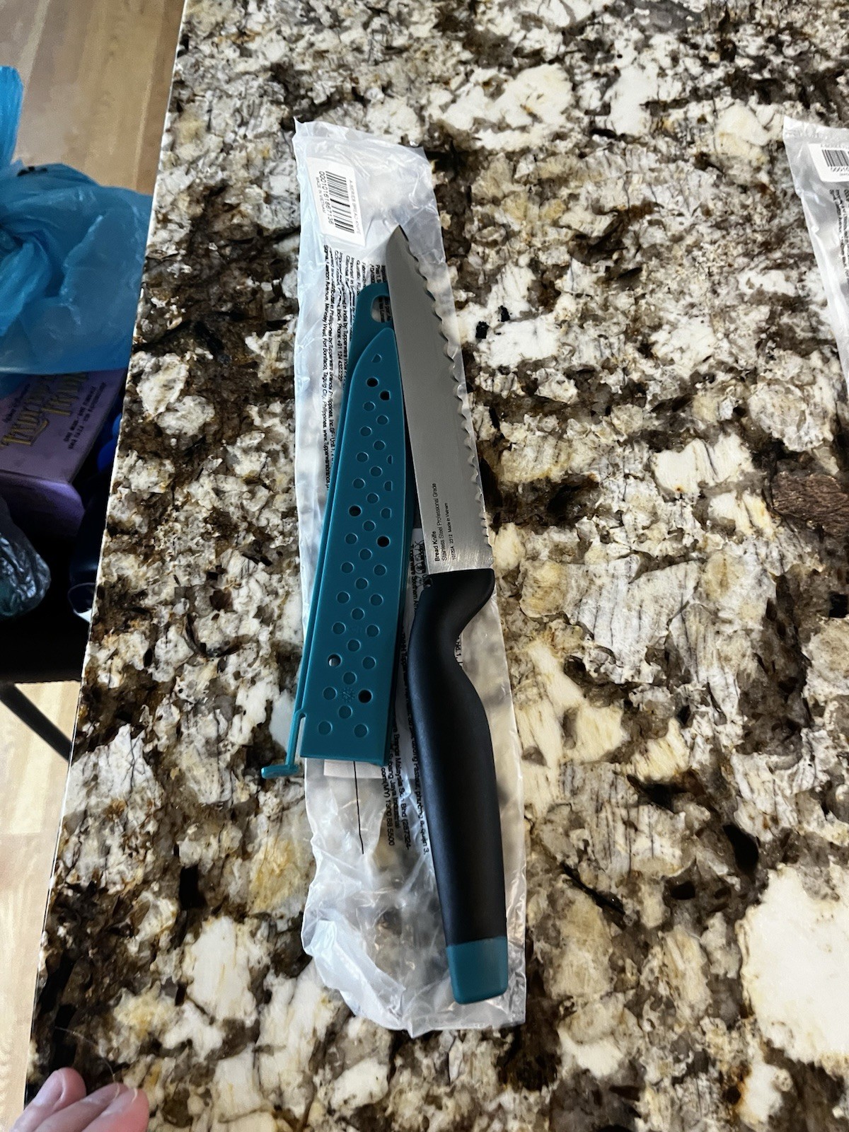 Tupperware A Series Bread Knife Kitchenware w Teal Cover Genuine OEM Unit