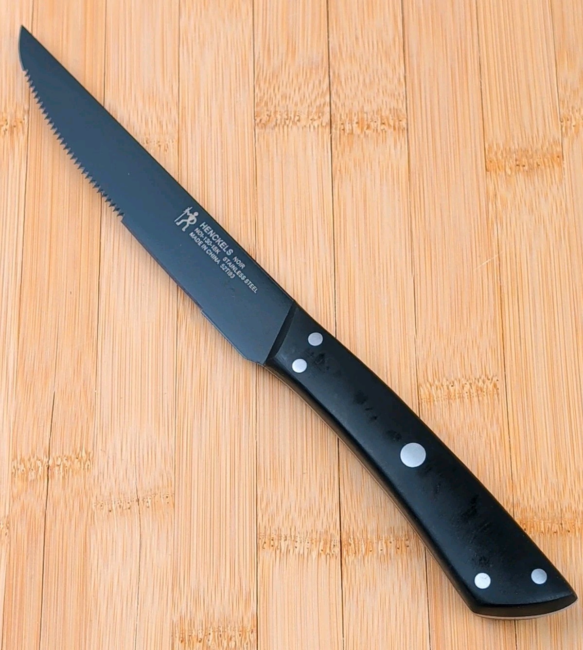 Henckels NOIR 4.5in STEAK Knife, BLACK Stainless Blade & ABS Handle, NOI-130-1SK