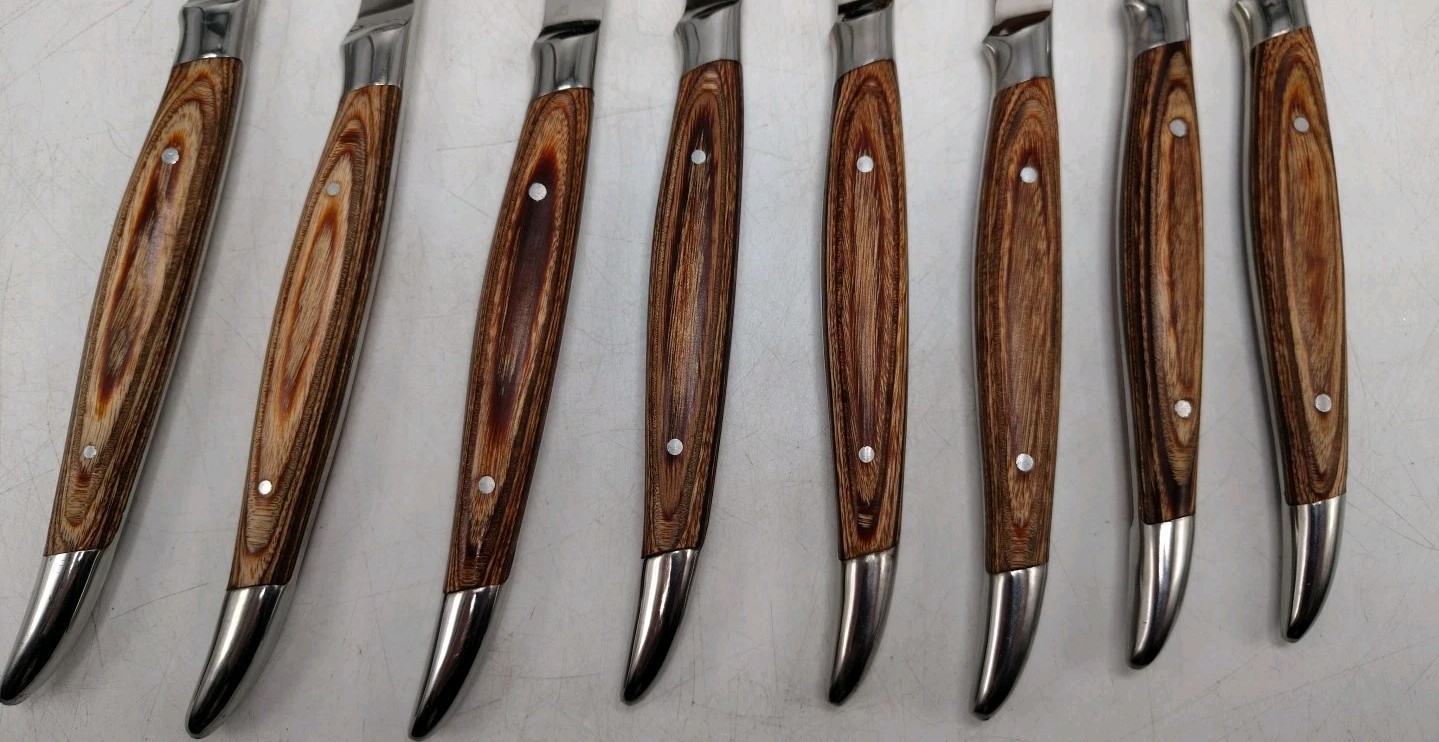 Vintage Carnis Amantibus Serrated Steak Knives Wooden Handles Set Of 8 With Case