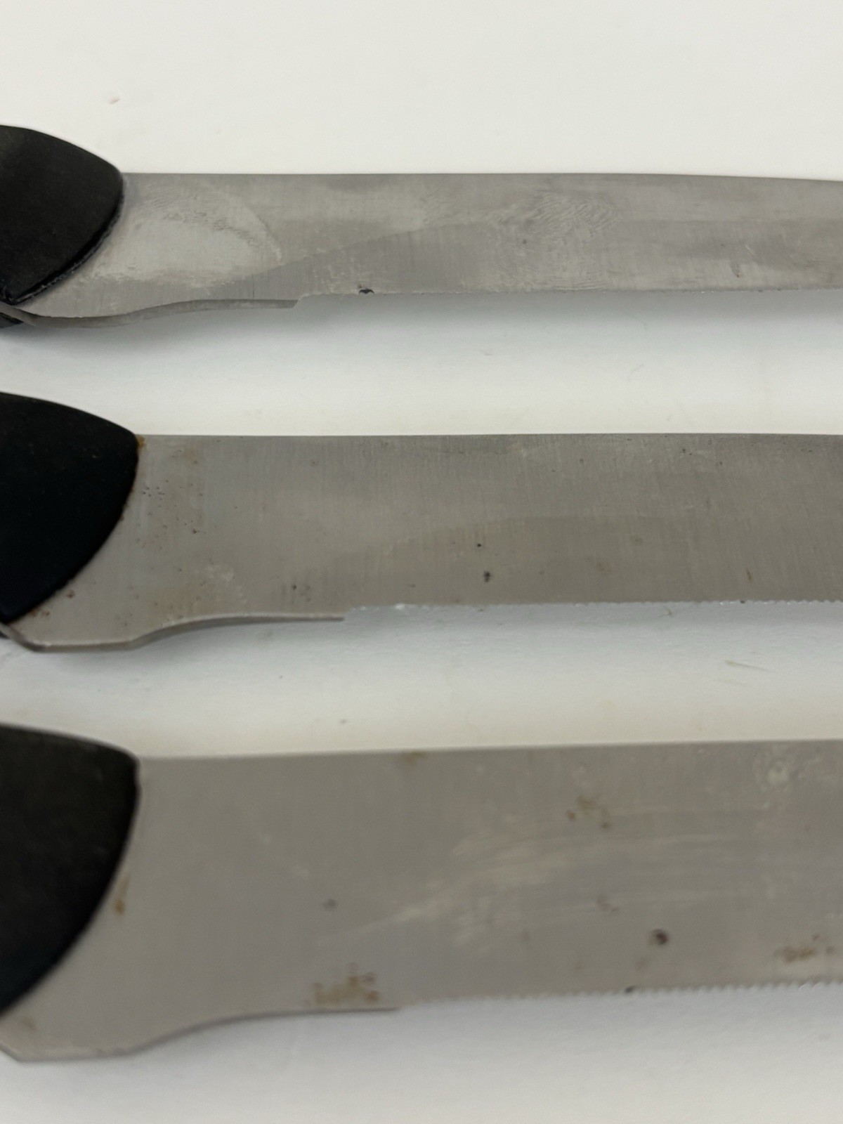 Lot 3 CHICAGO CUTLERYForge 3 Rivet Full Tang Utility Steak knives Polymer Handle