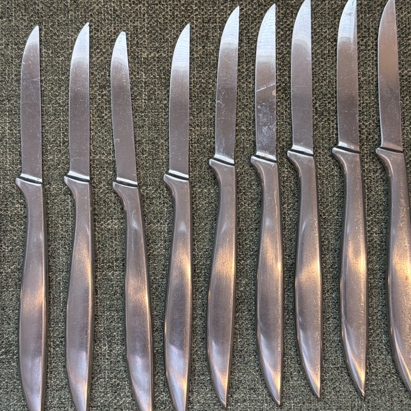 Lot of 11 SCC Italy Stainless Steel Steak Knives Serrated Modern Flatware
