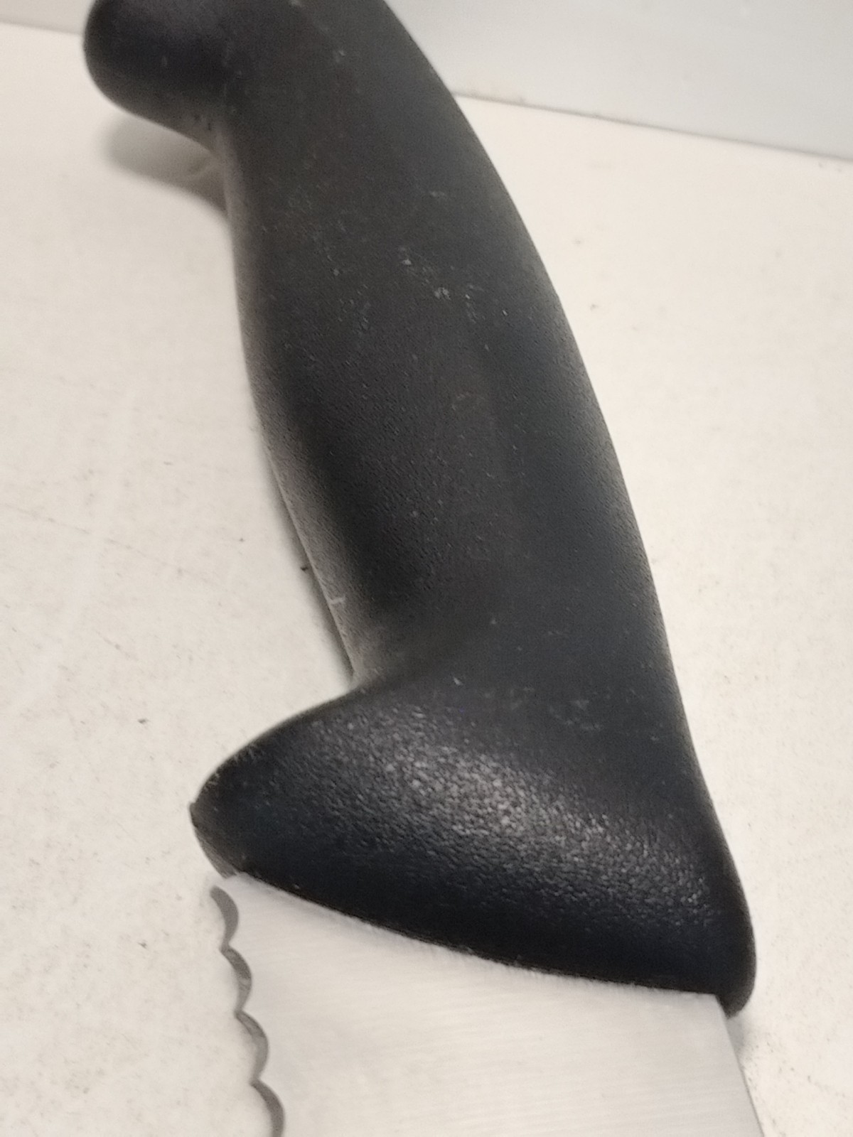 Zwilling J.A. Henckels Twin Master 9.5″ Bread Knife Serrated 32210-254 Spain NSF