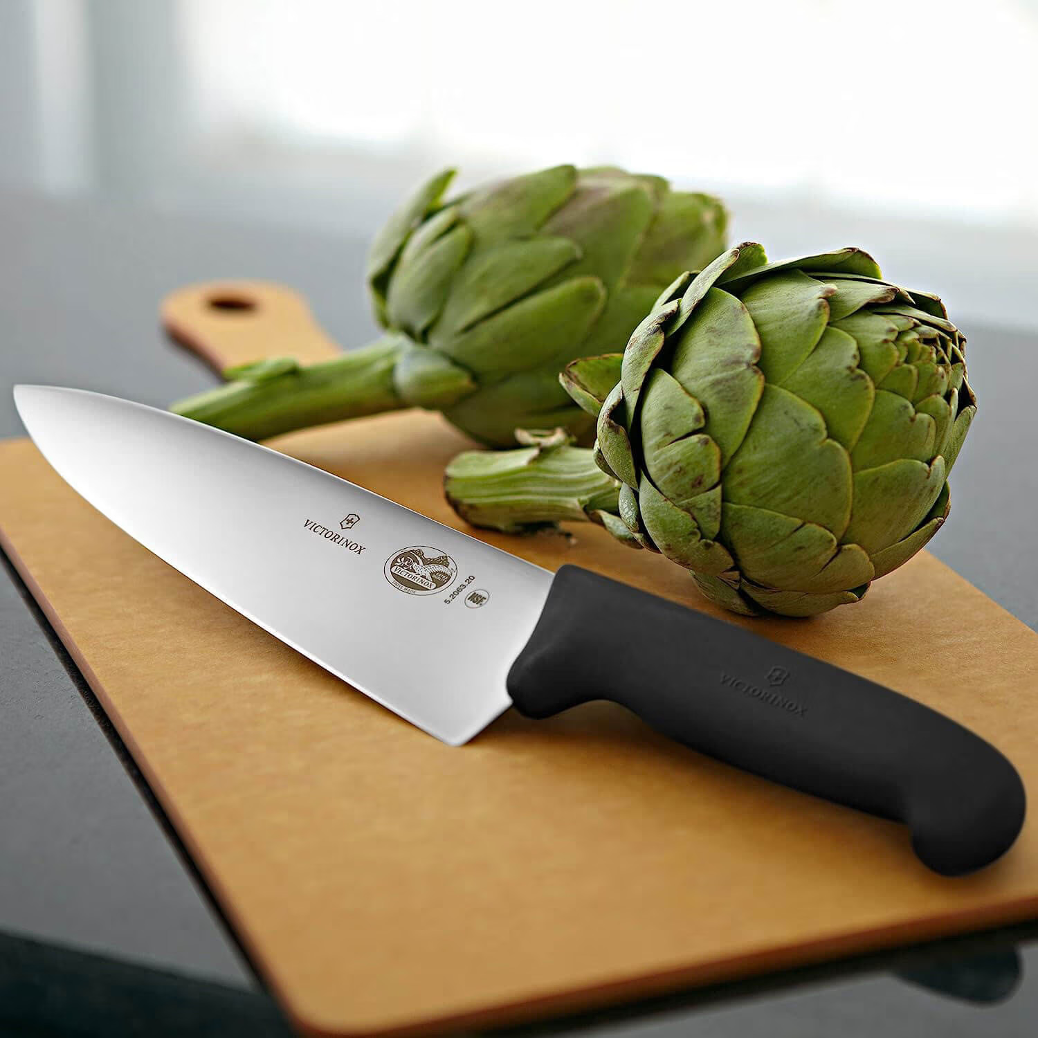 Victorinox Swiss Army 8″ Fibrox Straight Chef’s Knife – Black
