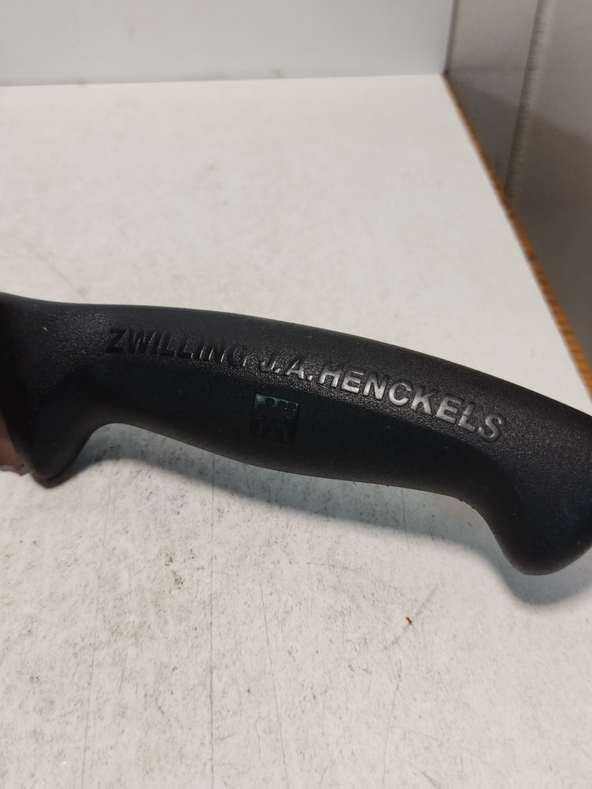 Zwilling J.A. Henckels Twin Master 9.5″ Bread Knife Serrated 32210-254 Spain NSF