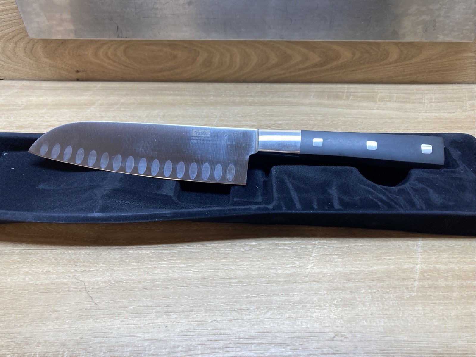 Fissler Large Santoku Cook’s Knife 7in – 18cm Pro Series-