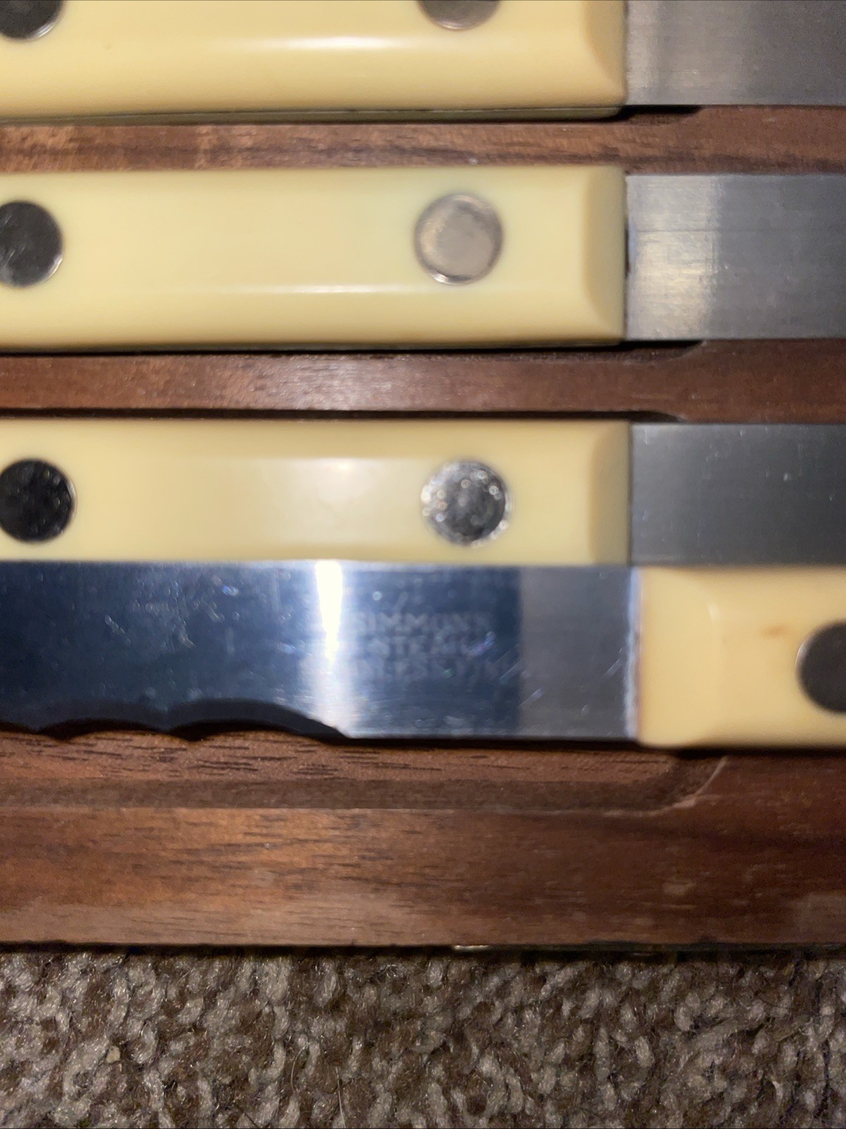 Vtg Simmons Set of 6 Stainless Steak Knives Original Wood Box Bakelite Handles