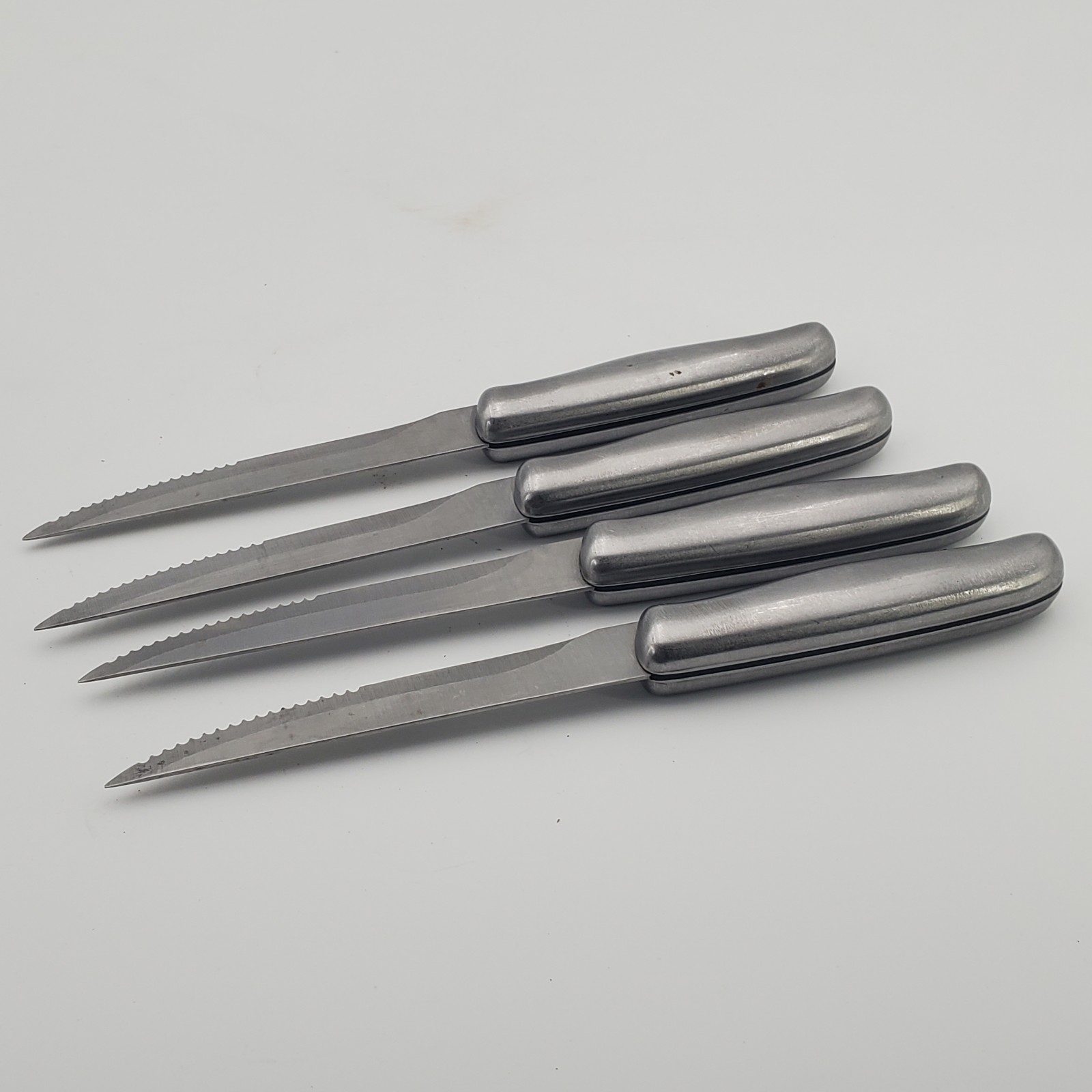 Set 4 Philippe Richard Stainless Steel Serrated Steak Knives