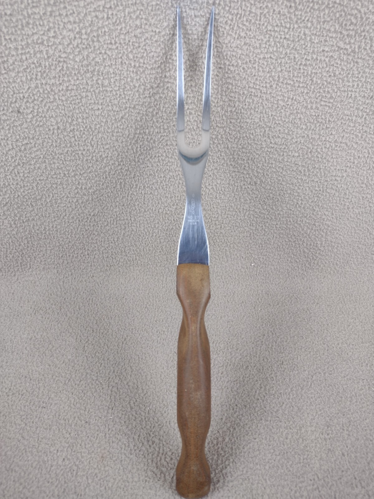 Cutco Carving Fork No. 27 Teak Handle 2 Prongs 11 1/2″ Long