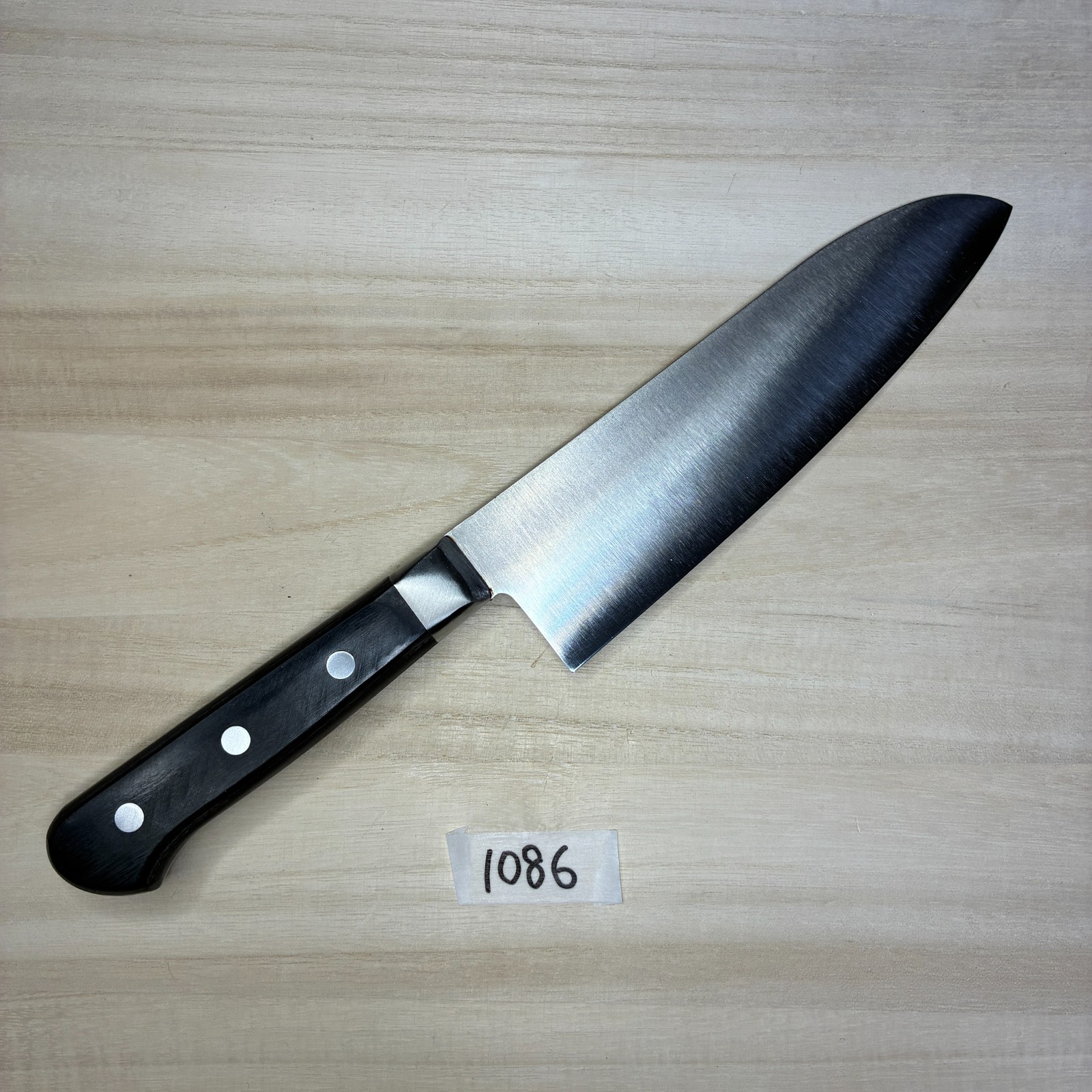 Japanese Kitchen knife, Santoku ,#1086 , used, made in Japan 170/290mm, 172g