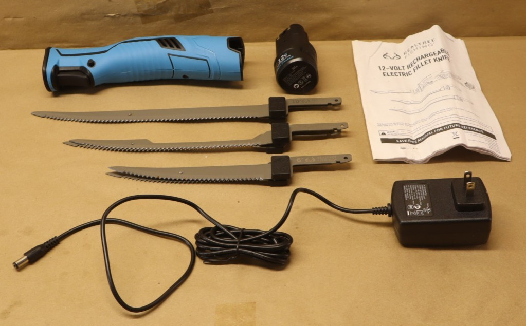 Realtree Electric Fishing Fillet Knife with 3 Blades, 12 Volt