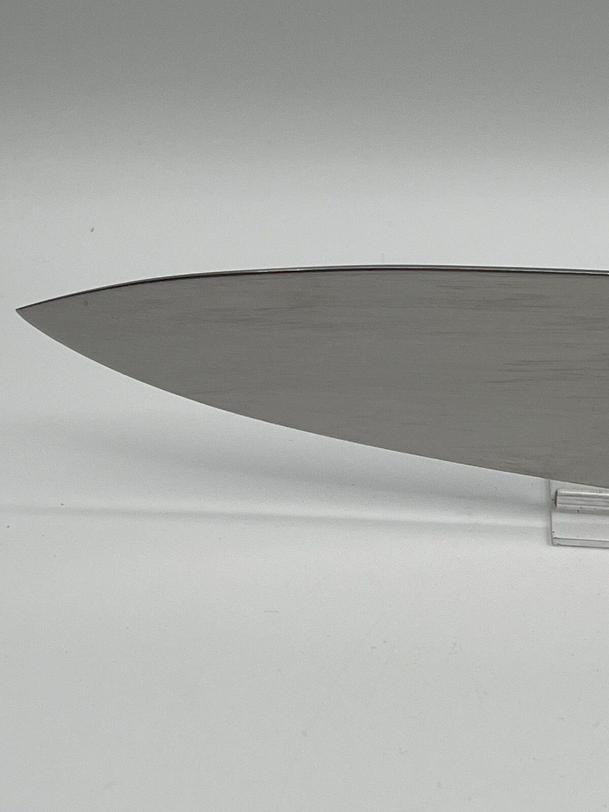 Victorinox Swiss Made Fibrox Pro Chef’s Knife, 8-Inch 5.2063.20