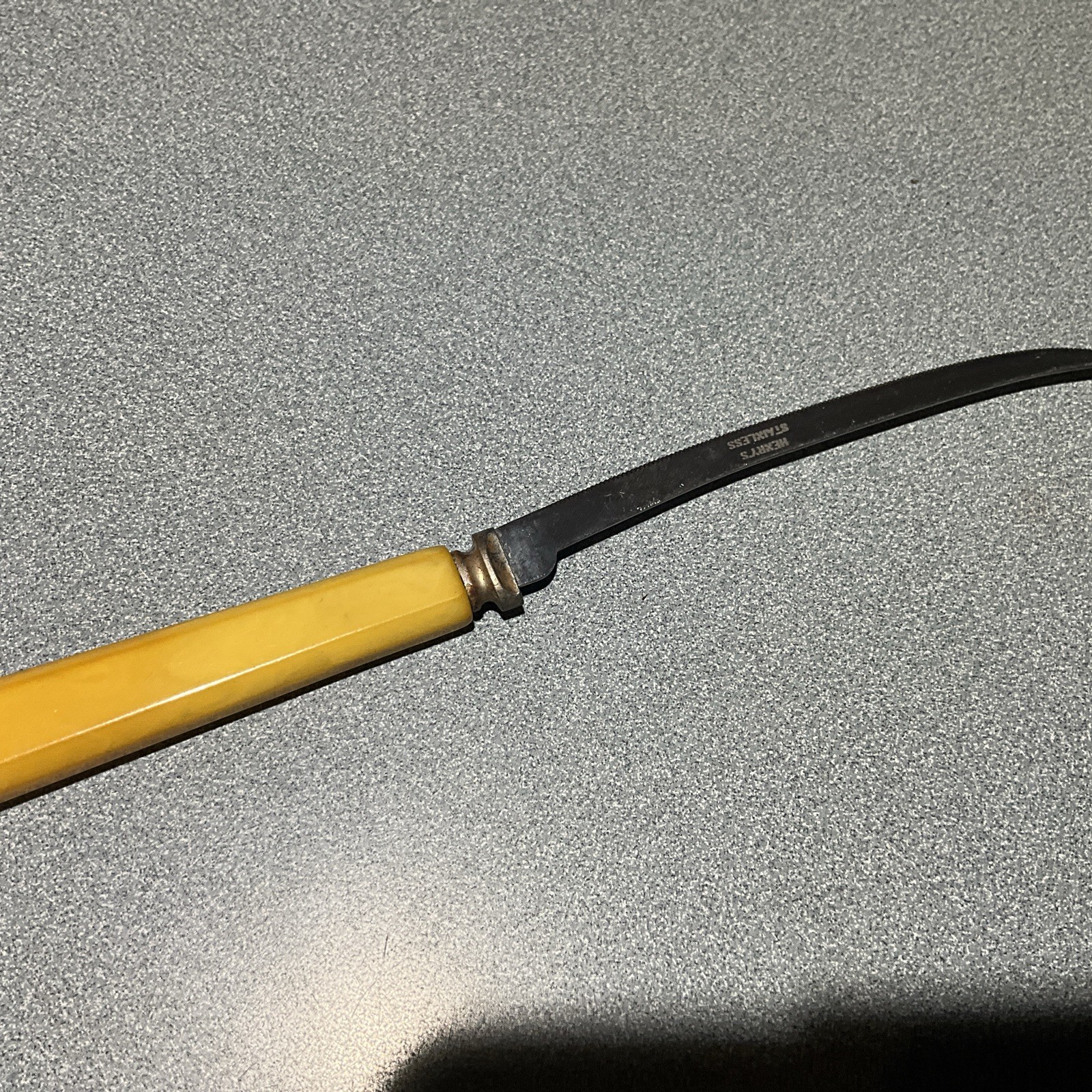 Henry’s Filet Knife Serrated 5″ Curved Blade Yellow Bakelite Handle Vintage 60s