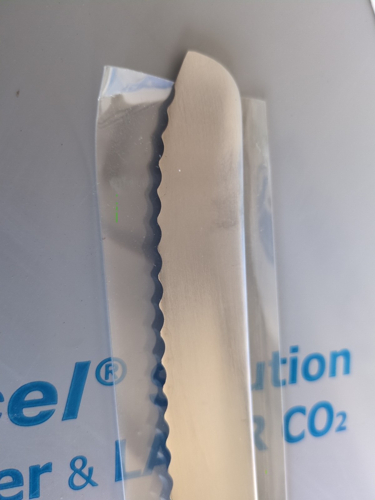 Dexter Russell P94807 8 in Basics® Scalloped Offset Sandwich Knife Yellow 31606
