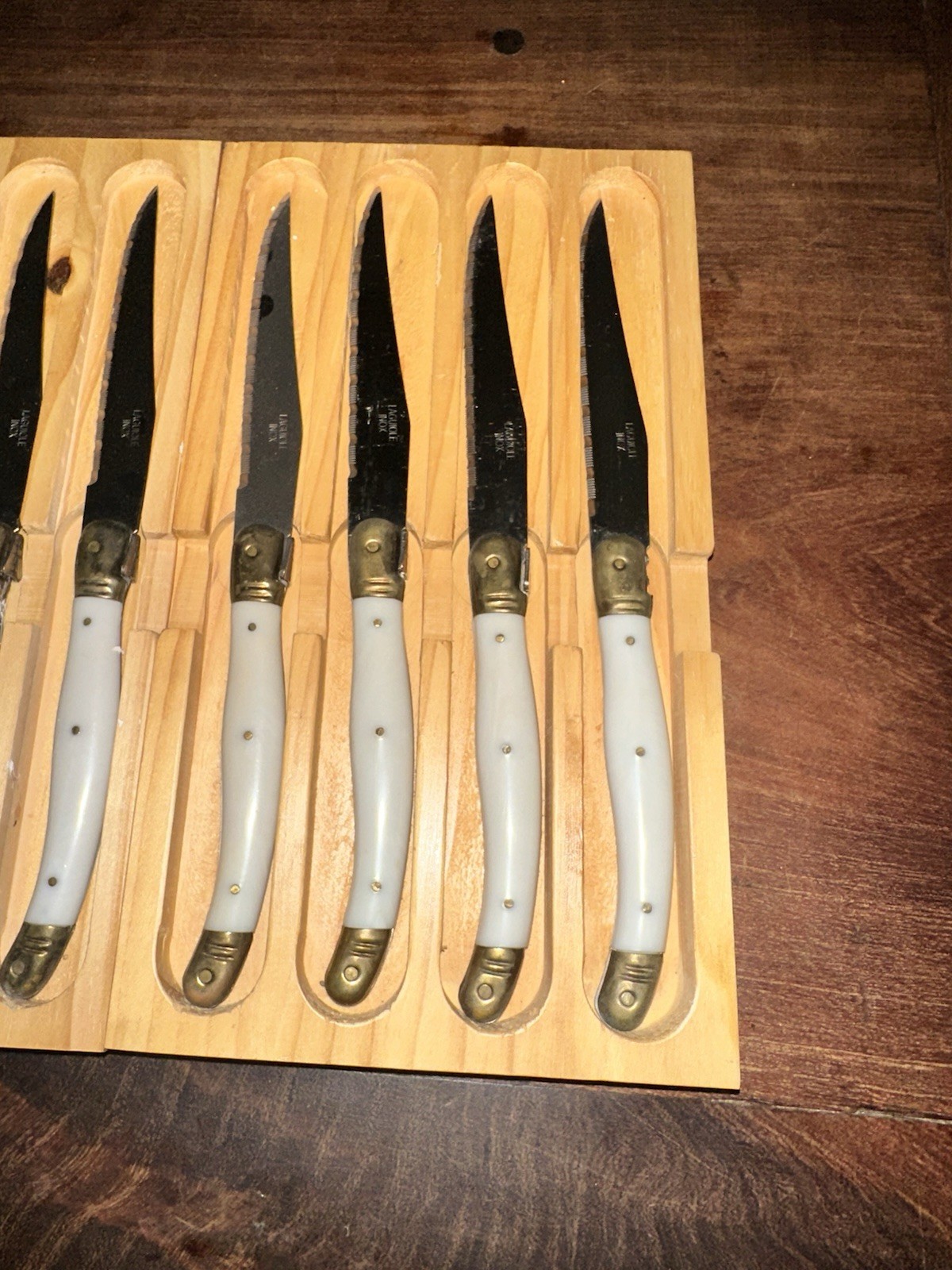 8 Laguiole Inox White Cream Bee Steak Knives Stainless In Wood Boxes