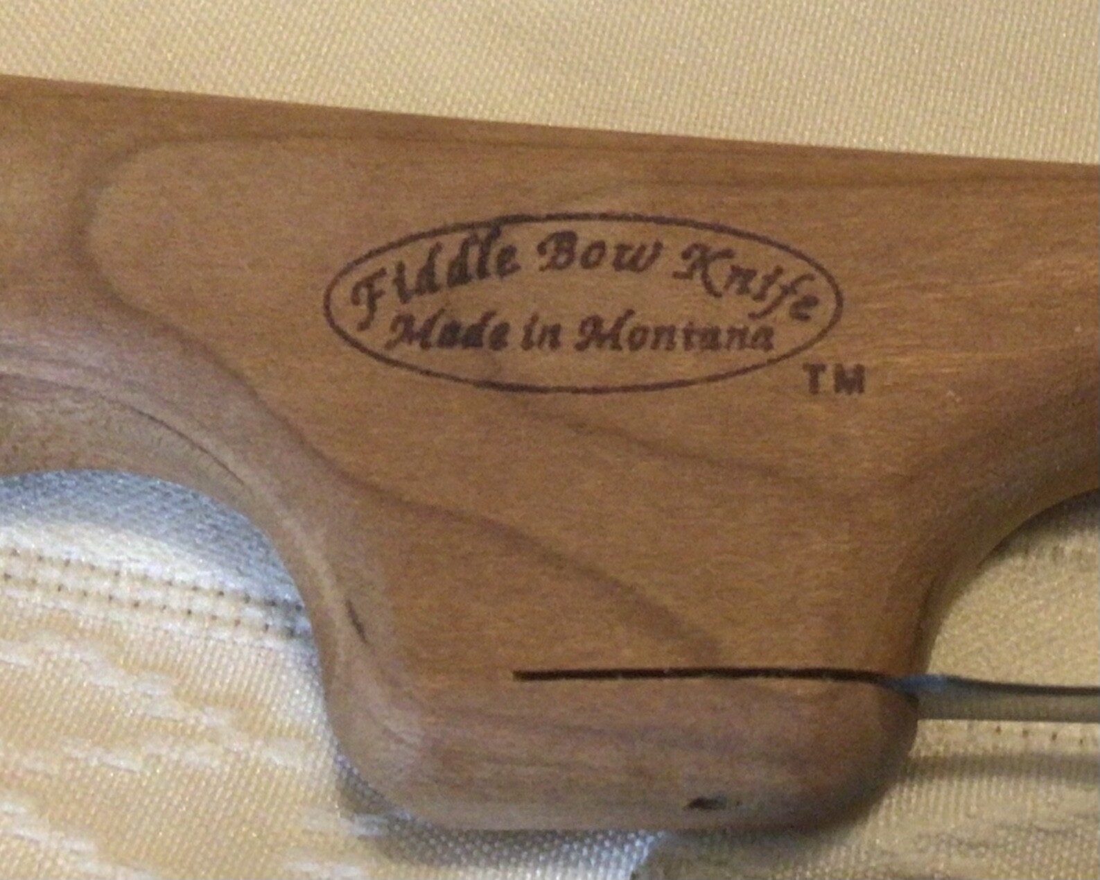 VINTAGE FIDDLE BOW BREAD KNIFE ORIGINAL BOX RIGHT HAND CHERRY WOOD HAND MADE