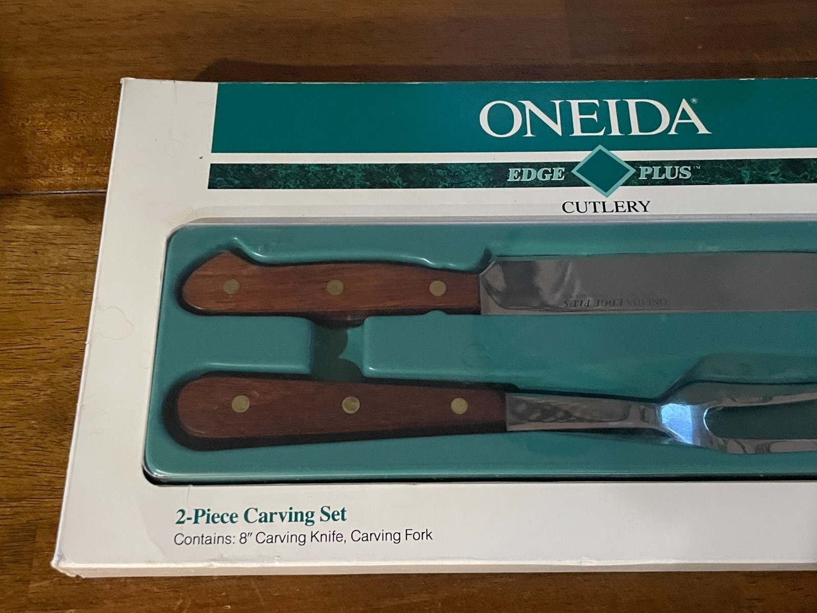 VINTAGE ONEIDA EDGE PLUS 2 Piece Carving Set – Open Box – 8″ Carving Knife, Fork
