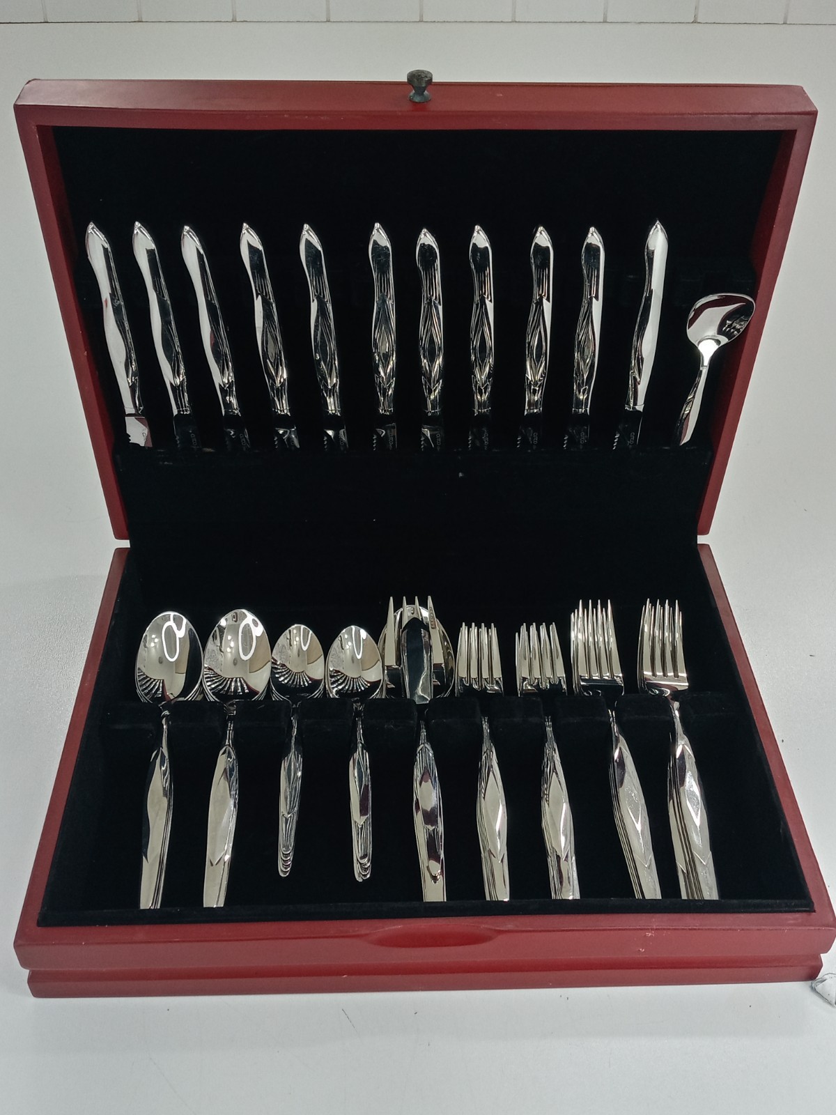 Cutco 60-pc Stainless Flatware With Chest