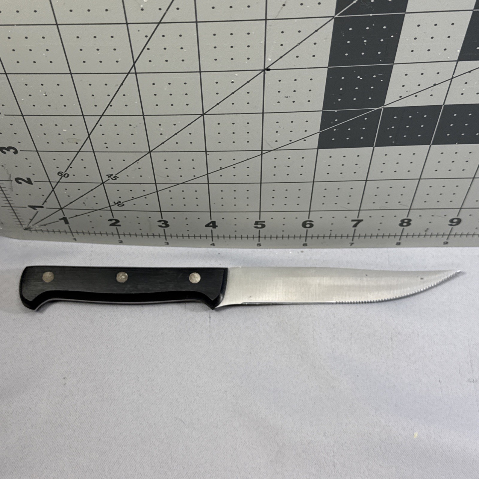 (6) JA Henckels International 4 1/2” Fine Edge Pro Steak Knives 31469-120 *READ