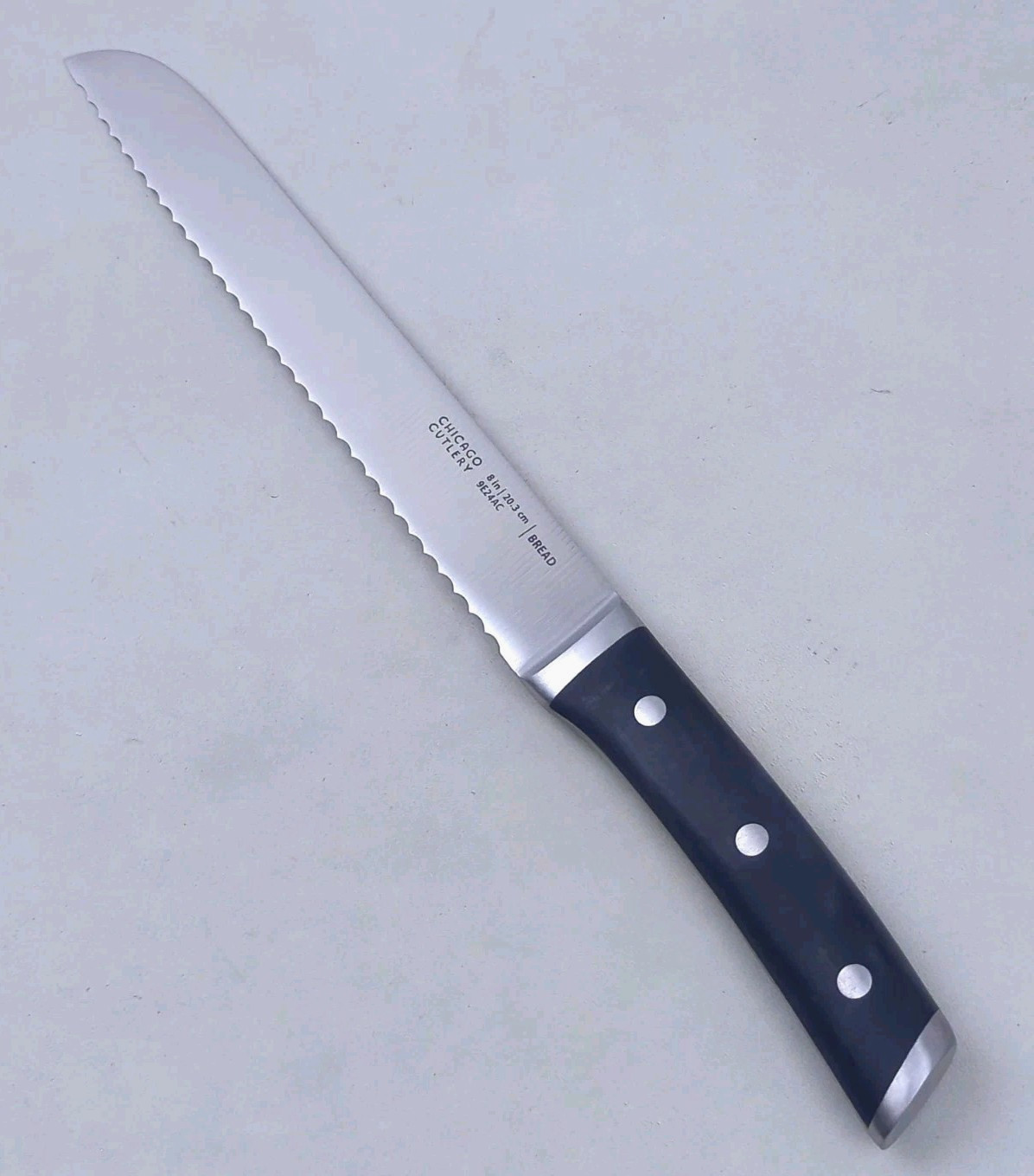 Chicago Cutlery DAMEN 8″ BREAD Knife, Stainless Steel Blade, Full-Tang, NEW
