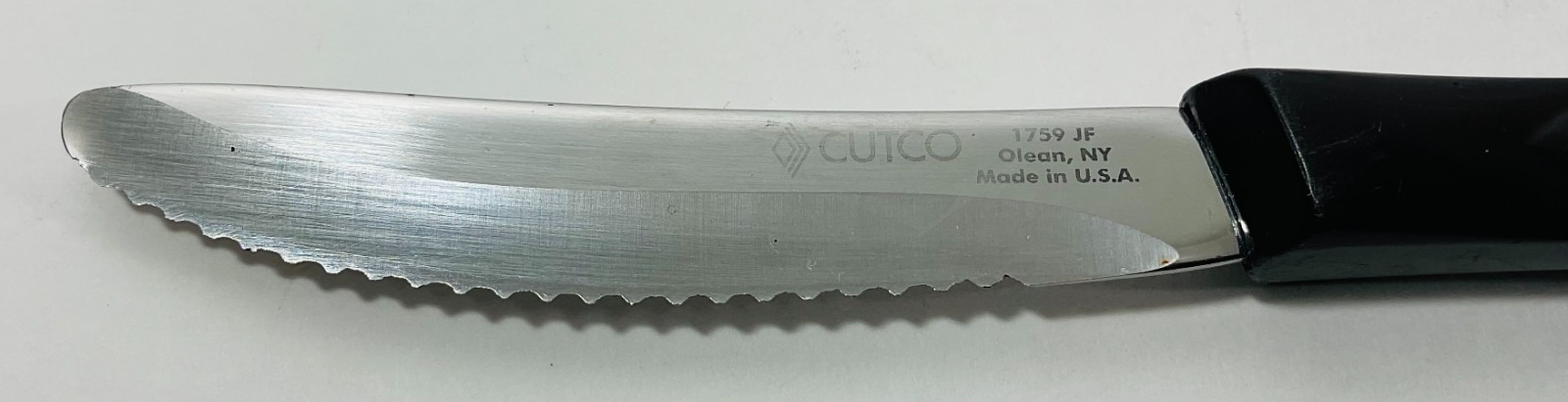 CUTCO 1721 Serrated Trimmer Knife Brown & 1759 Table or Steak Knife Black