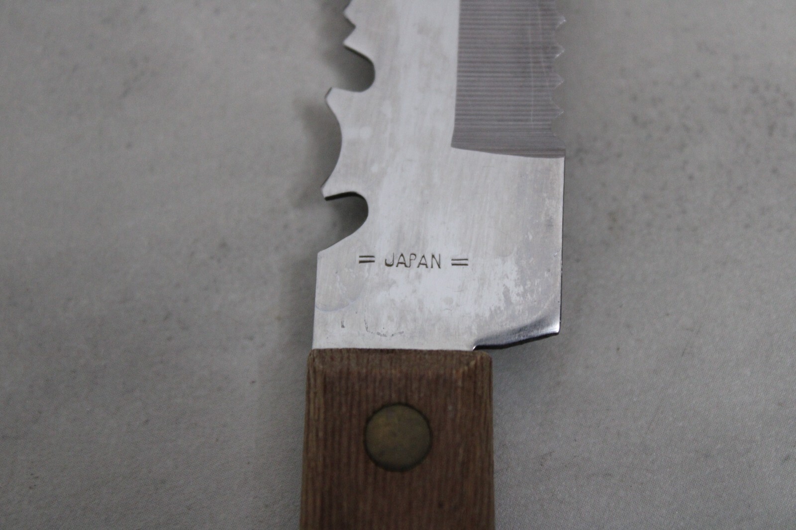 Vintage Regent Sheffield Stainless Steel Carving Bread Knife 8.75 in