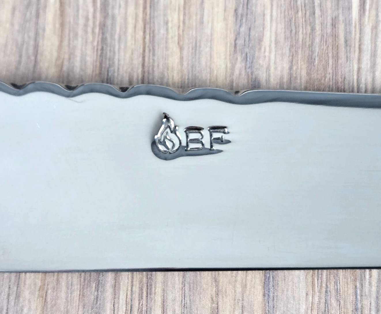 Brazilian Flame Treasure Luxor Polished Chef’s Knife 10″ stainless blade Red