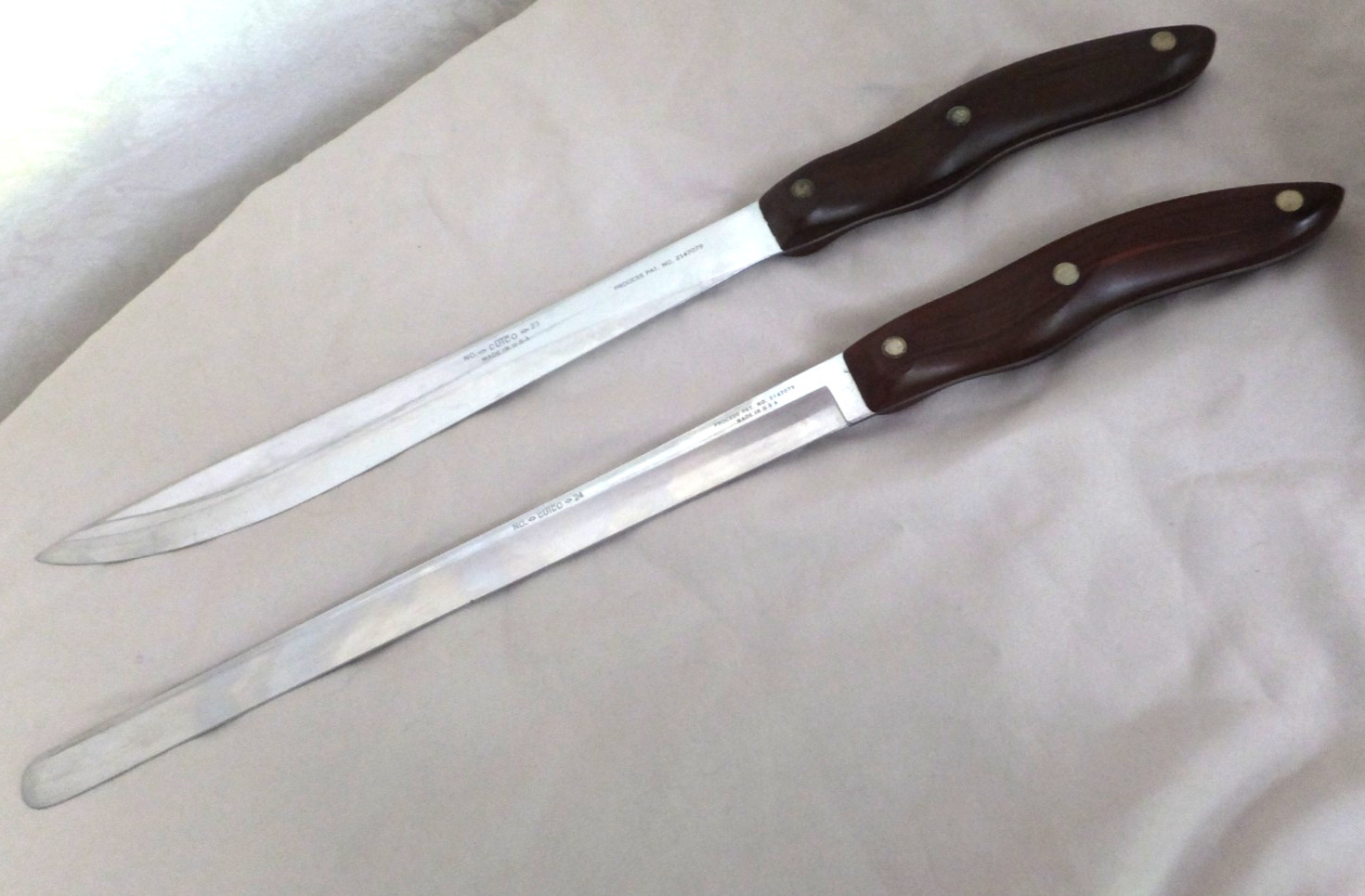 Vintage Cutco No. 23 & 24 Bread Knife & Carving Blade Classic Brown Handle USA