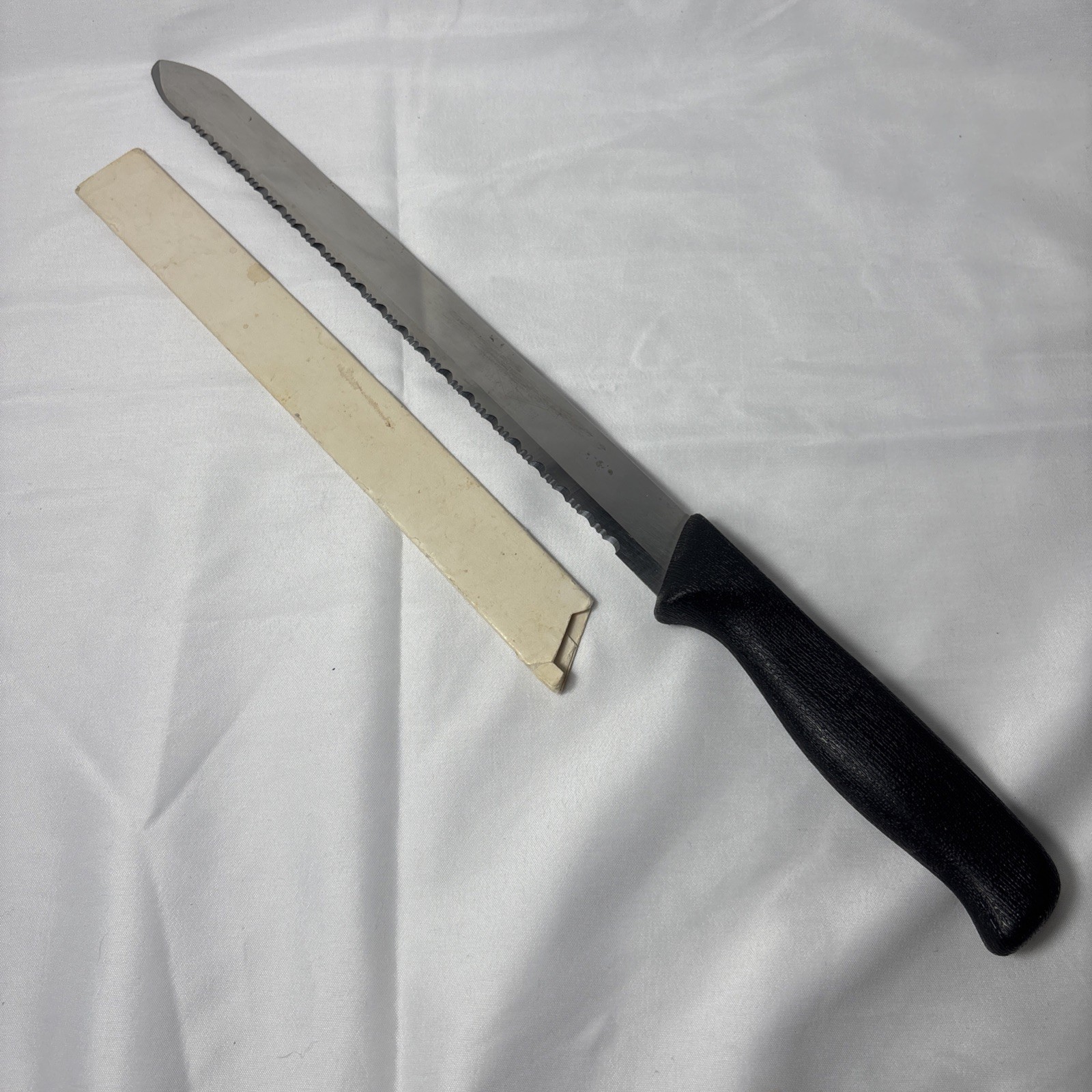 Slices Perfect Serated Bread Knife Black Handle 11” Blade Made in USA