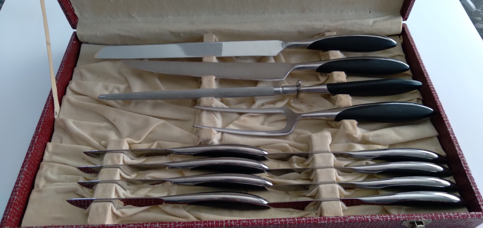 Vintage MCM Eldan 12 piece Carving Set Steak Knives Black Handles w/ Case Japan