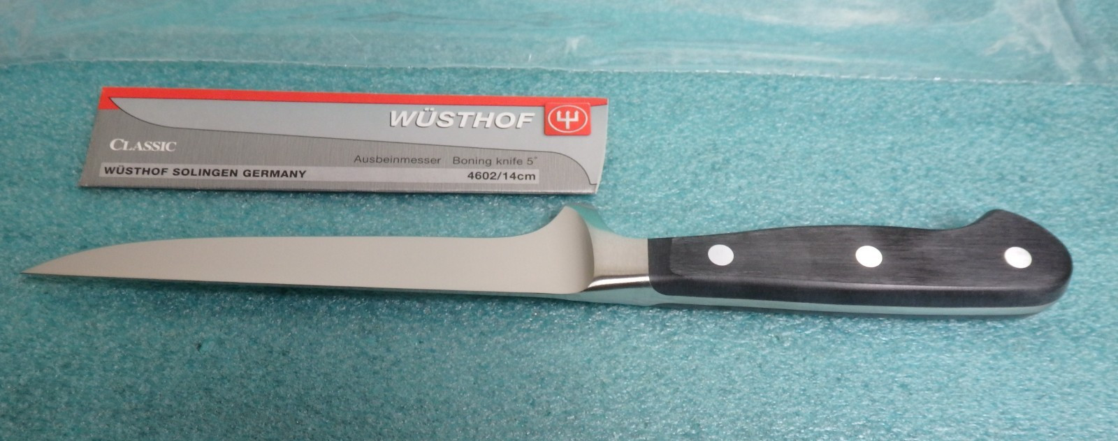Wusthof Classic 5 inch Boning Knife – #4602/14cm