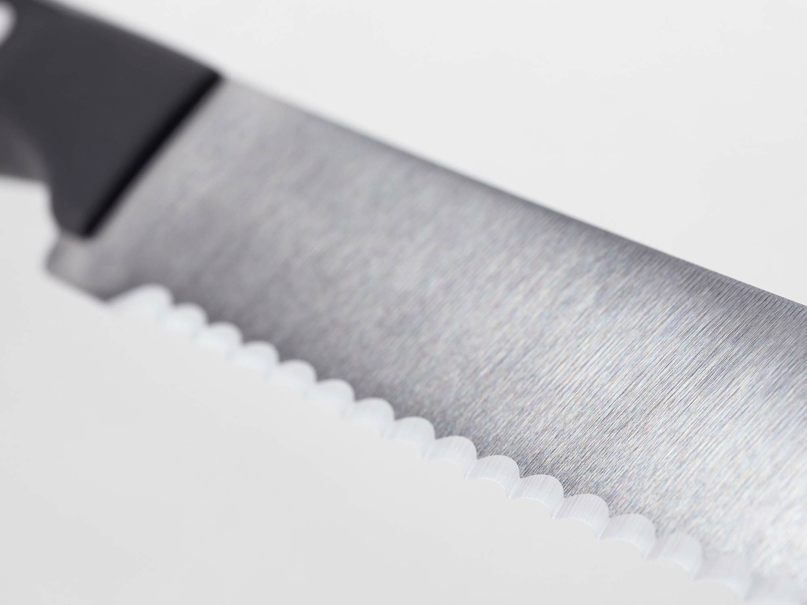 Wusthof Gourmet Serrated Utility Knife (5″)