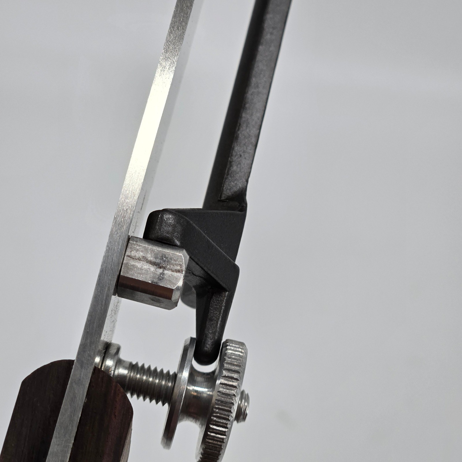 Montana Italy Adjustable Slicing Knife Serrated Bread Guide Wood Handle Vintage